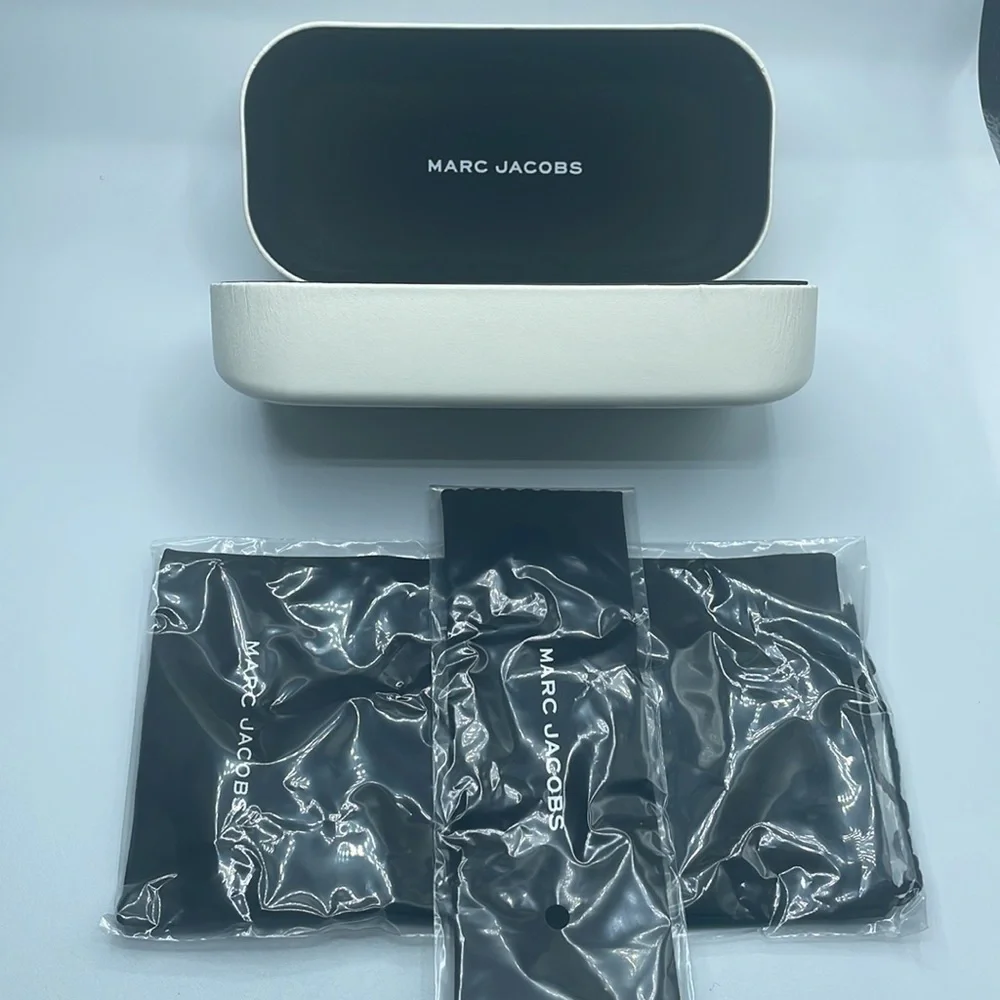 Marc Jacobs 59mm Sunglasses - Picture 3 of 4